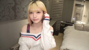 【MGS SIRO-5655】出演女優は誰？『【これぞエロの二刀流！】【責めるのも責められるのも好きすぎて滅！】お口の中が性感帯のどエロい金髪ギャルのフェラは圧巻！趣味は意外にお裁縫？こんなギャルはマジ最高！エロすぎるギャップを爆裂愛して！【初撮り】ネットでAV応募→AV体験撮影2546』の名前 情報まとめ